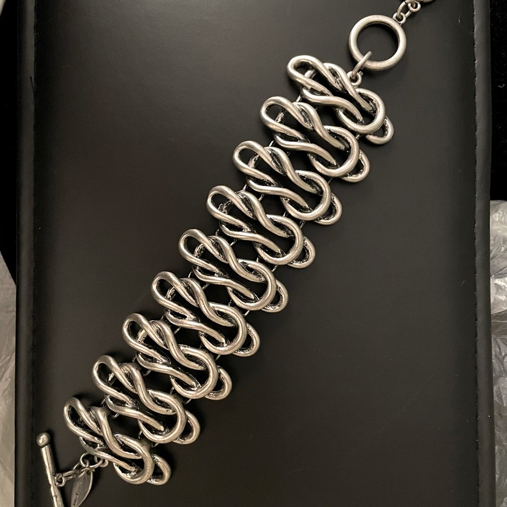 Pretty wide bracelet